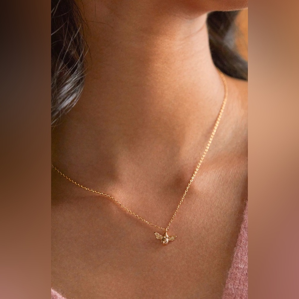 Estella Bartlett Gold Plated Bee Pendant Necklace | Dainty Everyday Jewelry NWT